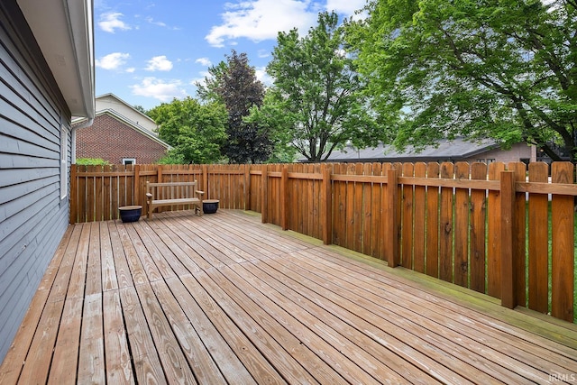 deck featuring fence