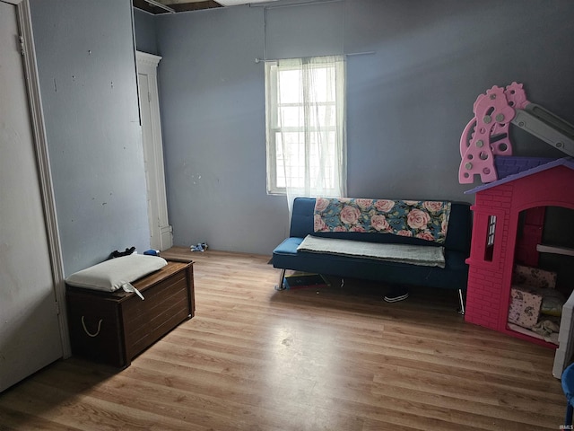 552 Heath St, Logansport, IN 46947 - sitting room featuring wood finished floors