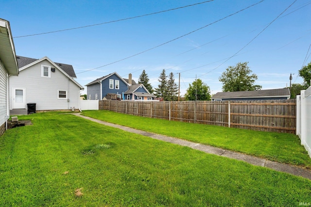 217 S Hamsher St, Garrett, IN 46738 - view of yard