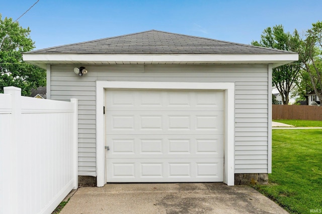 217 S Hamsher St, Garrett, IN 46738 - view of garage