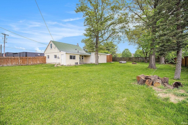 1652 N Sheridan St, South Bend, IN 46628 - view of yard