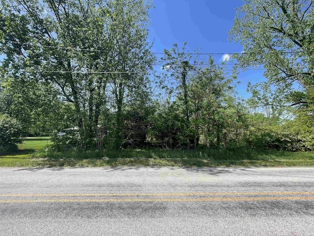 9486 E Backwater Rd, North Webster, IN 46555