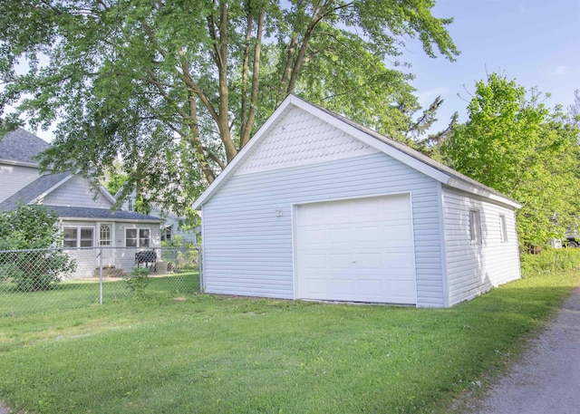 201 N Gonser Ave, Ashley, IN 46705 - detached garage with driveway