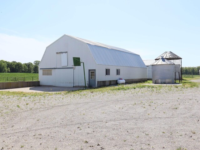 8350 S 850 Rd W, South Whitley, IN 46787 - view of outbuilding featuring an outbuilding and fence