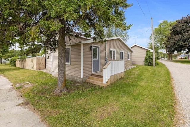 845 N Wayne St, Waterloo, IN 46793 - view of side of property