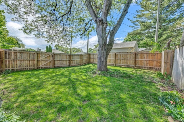 1500 El Prado St, Lafayette, IN 47905 - view of yard