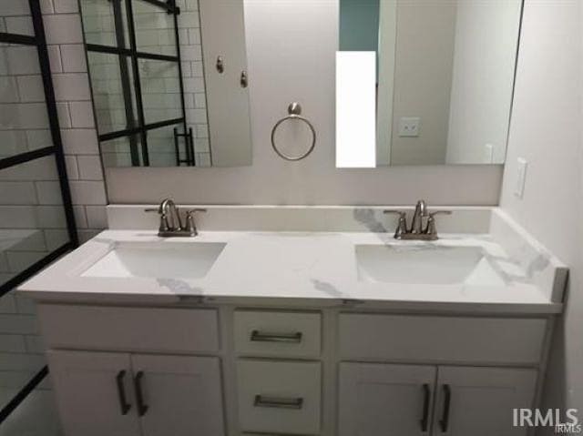 224 E 6th Ave, Ingalls, IN 46048 - bathroom with double vanity