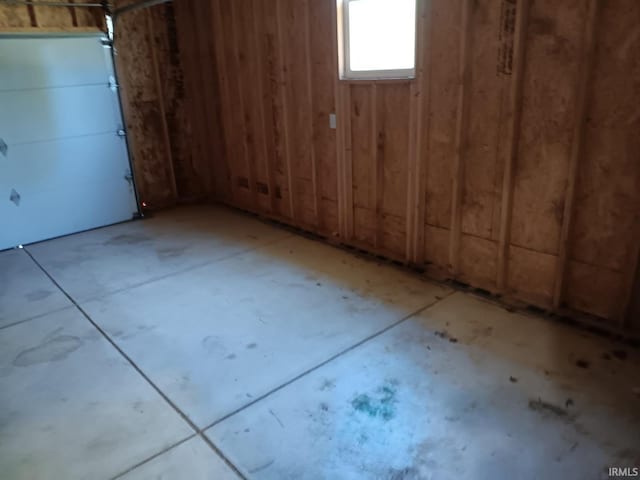 224 E 6th Ave, Ingalls, IN 46048 - view of garage
