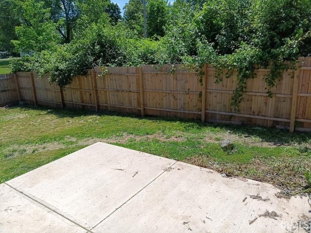 224 E 6th Ave, Ingalls, IN 46048 - view of yard featuring a patio area