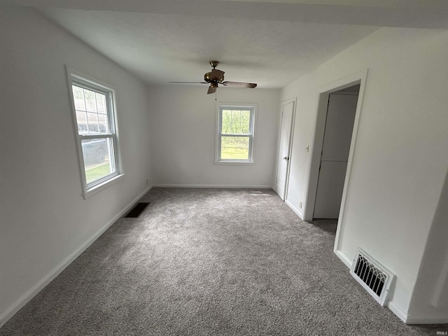 3534 Oakcrest Dr, South Bend, IN 46615 - unfurnished room featuring carpet, ceiling fan, and baseboards