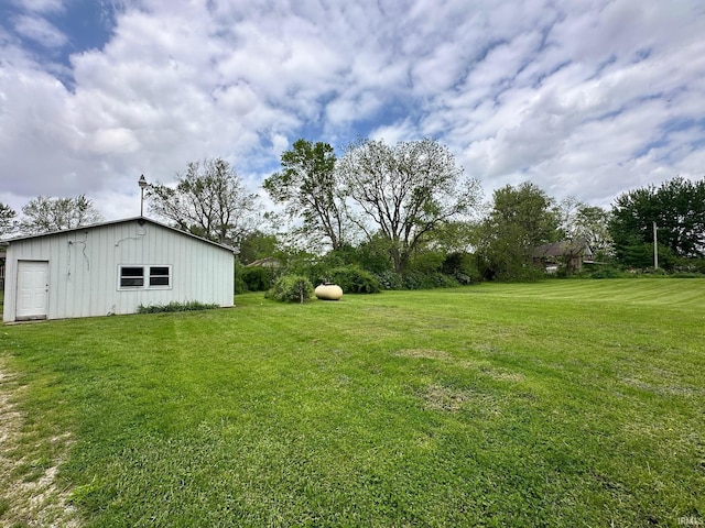 7831 S State Road 19, Peru, IN 46970 - view of green lawn featuring an outbuilding and a pole building