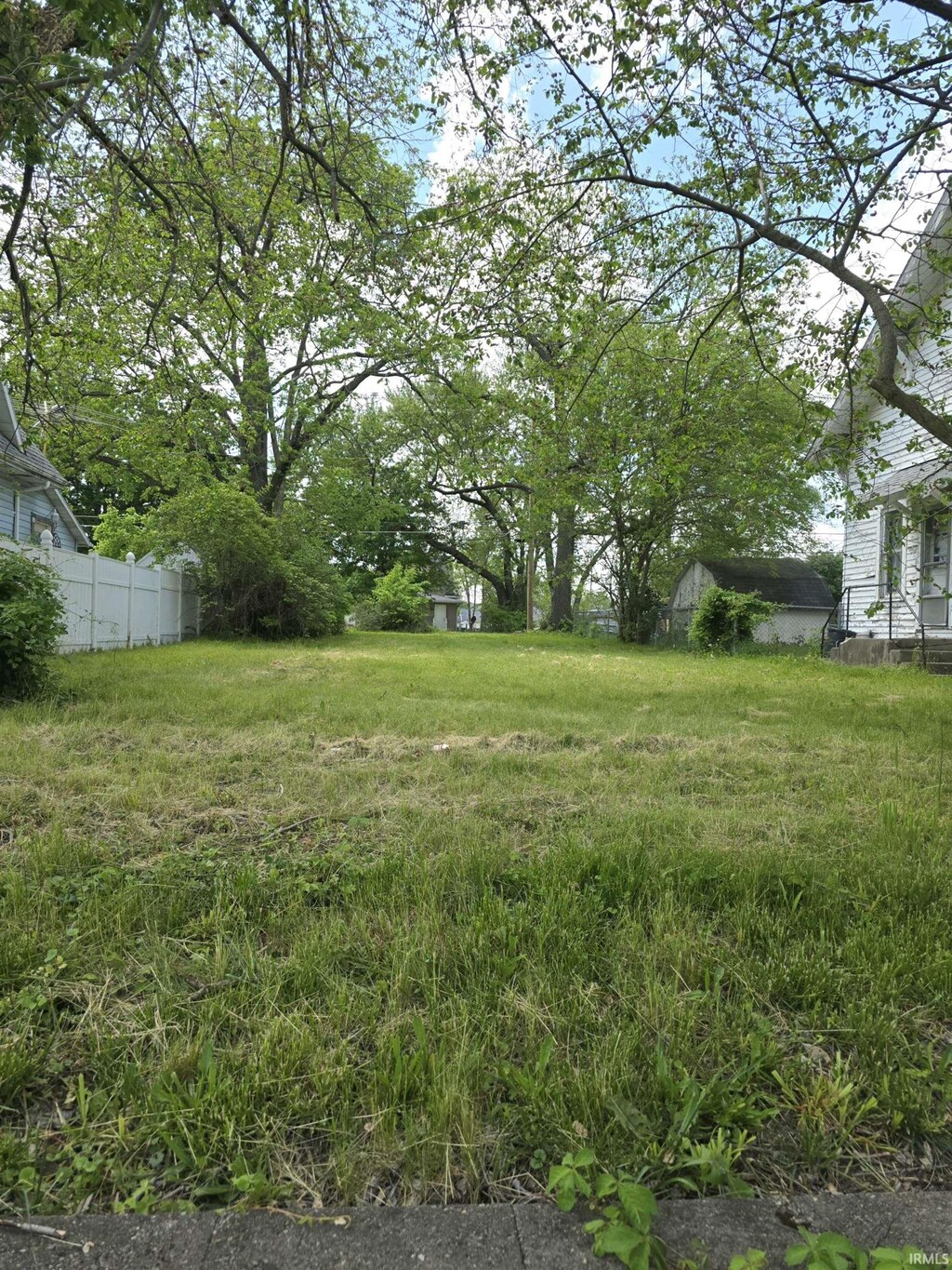 915 S 18th St, New Castle, IN 47362