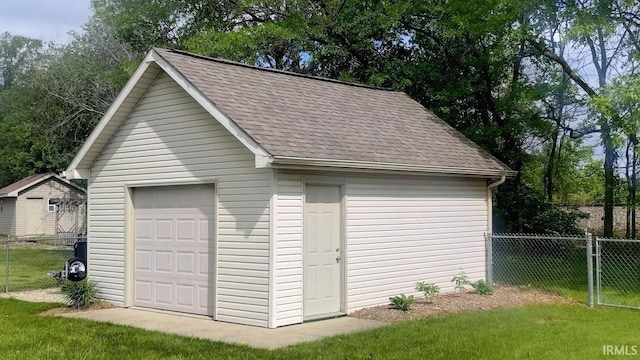 7751 E Fibia Pl, Fort Wayne, IN 46818 - view of detached garage