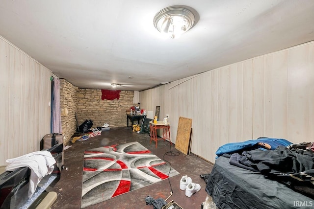 721 S Wellington St, South Bend, IN 46619 - finished below grade area with wooden walls