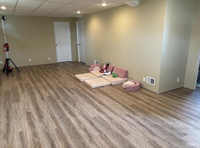312 W Columbia St, Oakland City, IN 47660 - unfurnished room featuring a drop ceiling, wood finished floors, baseboards, and recessed lighting