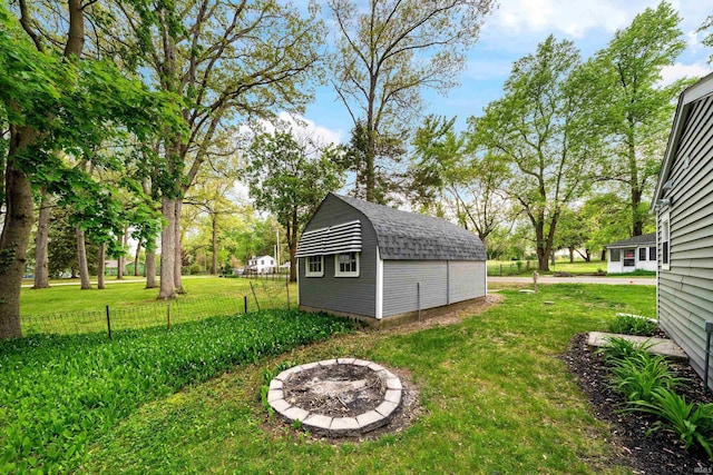3 Ems T20 Ln, Leesburg, IN 46538 - view of yard with an outdoor structure