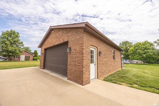 1376 N Hayland Dr, Jasper, IN 47546 - view of detached garage