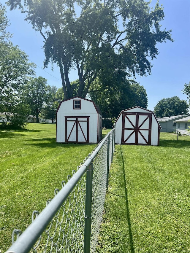 509 E Vincennes St, Orleans, IN 47452 - view of yard