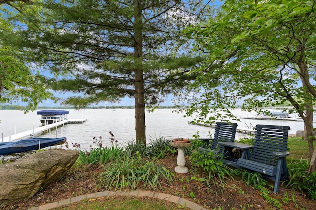 135 Ems D13 Ln, Syracuse, IN 46567 - view of yard featuring a dock, a water view, and boat lift