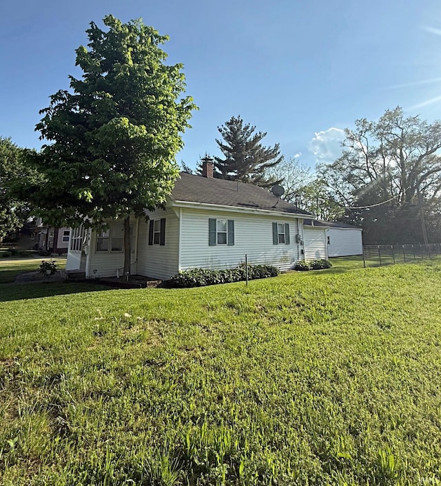 2146 N 20th St, Terre Haute, IN 47804 - view of side of property with a chimney