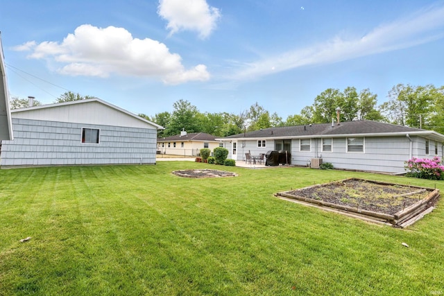 7205 Eby Rd, Fort Wayne, IN 46835 - view of yard featuring a patio
