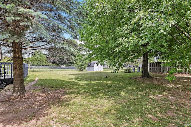 608 Fieldstone Ln, Middlebury, IN 46540 - view of yard