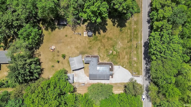 aerial view of property and surrounding area