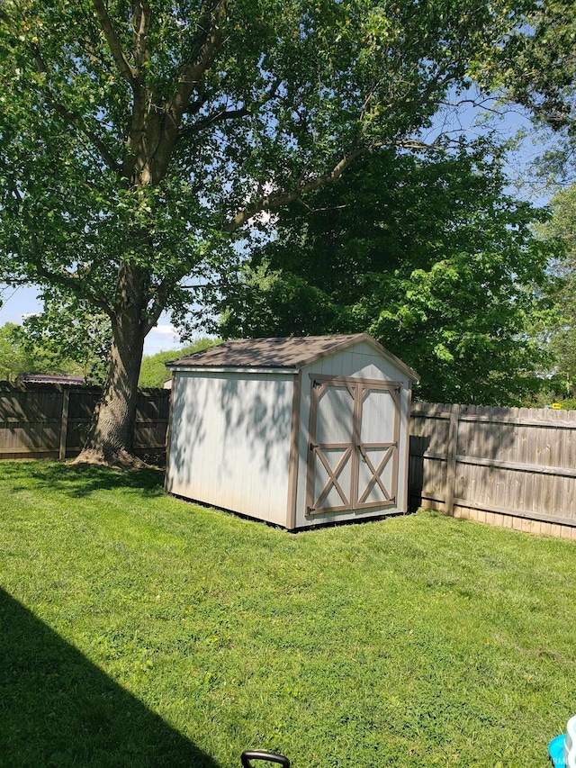 301 Raleigh Rd, Galveston, IN 46932 - view of shed