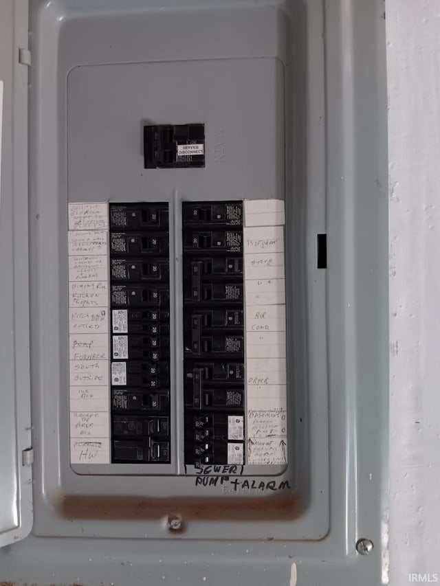 2347 E Navaho Dr, Vincennes, IN 47591 - utilities featuring electric panel