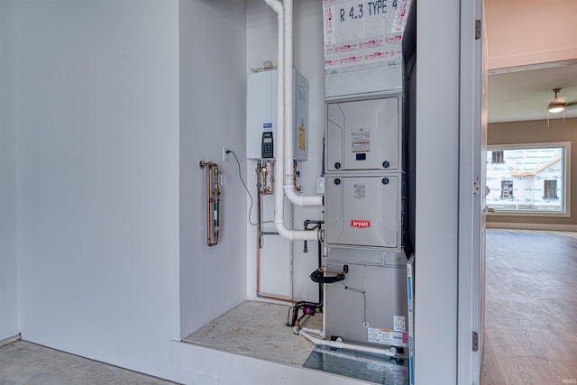 3605 Sand Dr, Newburgh, IN 47630 - utilities featuring water heater