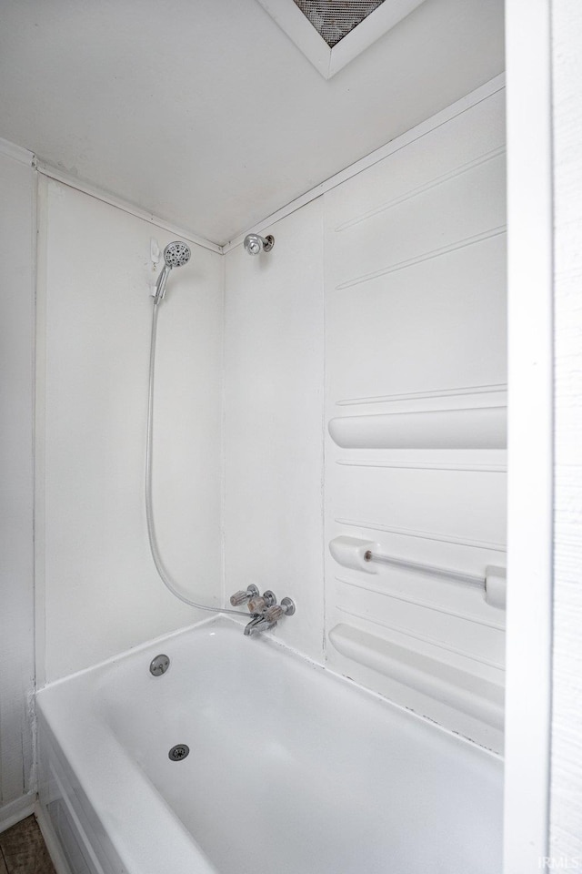 1437 Oakland St, Fort Wayne, IN 46808 - bathroom with tub / shower combination