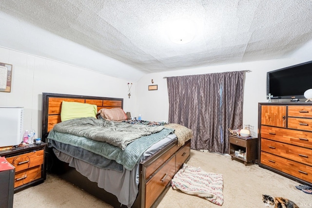 1437 Oakland St, Fort Wayne, IN 46808 - bedroom featuring light carpet, vaulted ceiling, and a textured ceiling