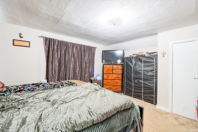 1437 Oakland St, Fort Wayne, IN 46808 - bedroom featuring carpet and a textured ceiling
