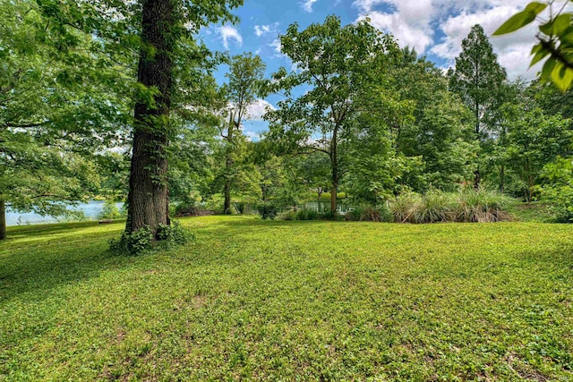 9727 Petersburg Rd, Evansville, IN 47725