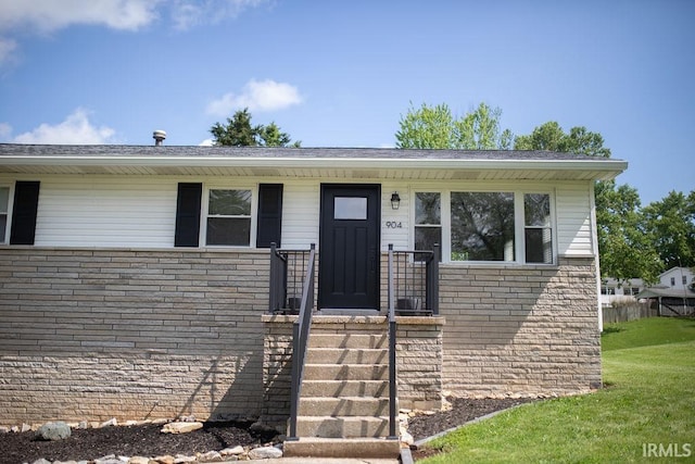904 Hall Ave, Oolitic, IN 47446 - view of front of house featuring a front lawn