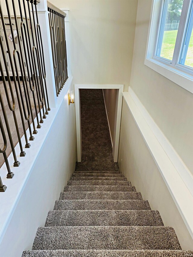 1412 E National Hwy, Washington, IN 47501 - view of stairs