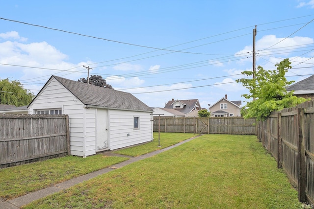 715 W 7th St, Mishawaka, IN 46544 - view of yard