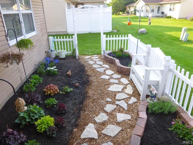 5843 Durham Ct, South Bend, IN 46614 - view of yard
