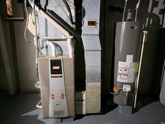 826 E Jefferson Blvd, Fort Wayne, IN 46803 - utility room featuring water heater