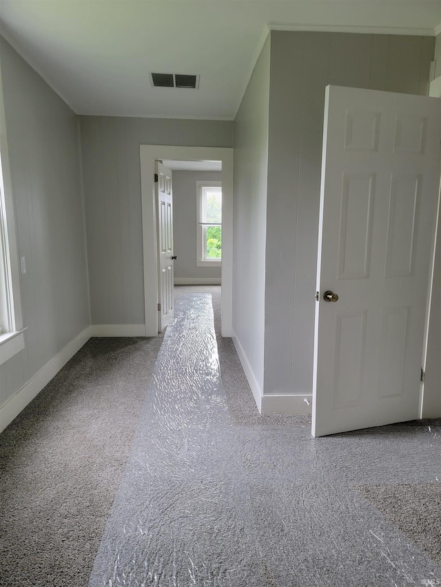 826 E Jefferson Blvd, Fort Wayne, IN 46803 - hall featuring baseboards and carpet