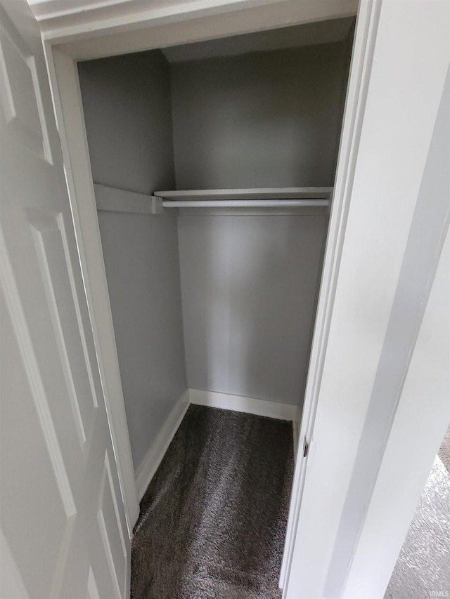 826 E Jefferson Blvd, Fort Wayne, IN 46803 - view of closet