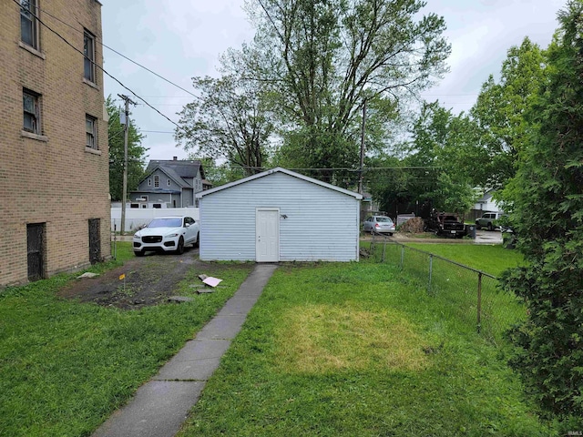 826 E Jefferson Blvd, Fort Wayne, IN 46803 - view of yard