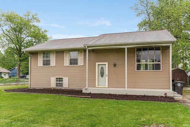 1024 Tulip Tree Rd, Fort Wayne, IN 46825 - view of front of property featuring a front yard