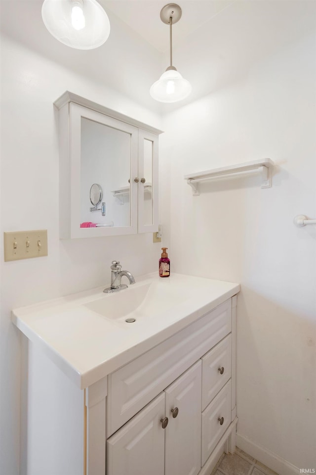 404 S Maple St, Greentown, IN 46936 - bathroom with vanity