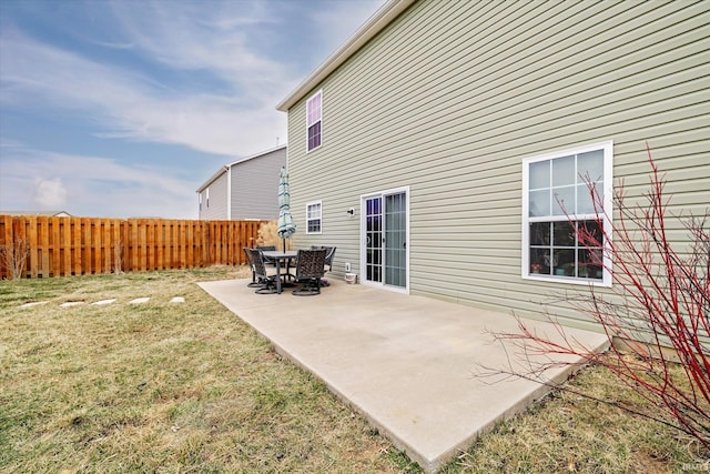 4671 W Hidden Meadow Dr, Bloomington, IN 47404 - rear view of property with a patio
