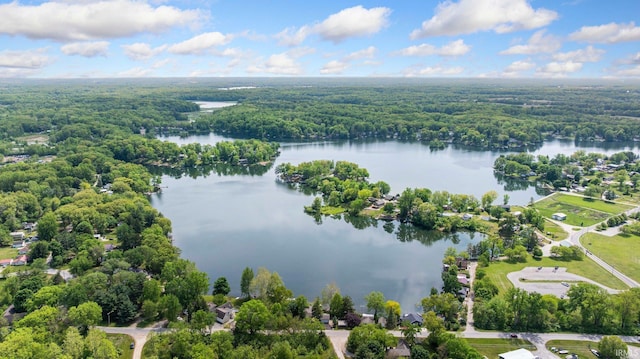9465 E 1000 N, Syracuse, IN 46567 - drone / aerial view of a heavily wooded area and a nearby body of water