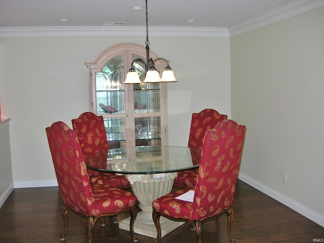 8036 Wolf Creek Ct, Evansville, IN 47712 - dining area featuring a chandelier, wood finished floors, baseboards, and crown molding