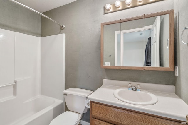 3260 E Sherman St, Columbia City, IN 46725 - full bathroom with vanity, toilet, and washtub / shower combination