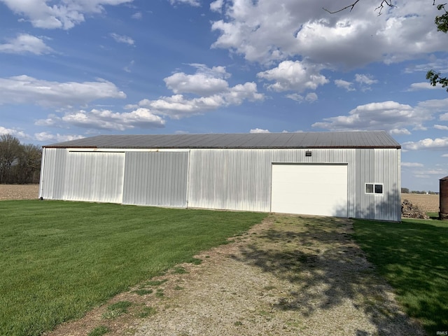 6921 Franke Rd, Fort Wayne, IN 46816 - view of pole building featuring a yard