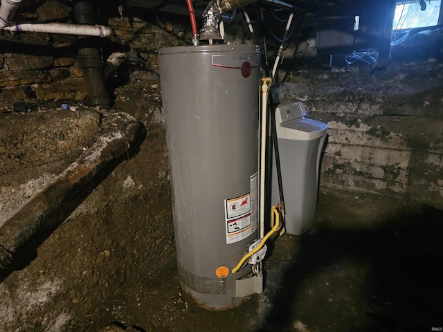58 E 5th St, Peru, IN 46970 - utility room with water heater